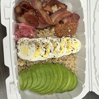 Rise Cafe - Kamalu bowl - Coffee & Tea Near Me - Honolulu, Hawaii