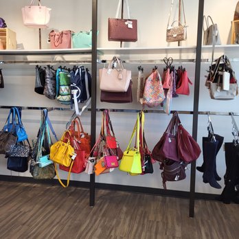 Uptown Cheapskate - Purse - Thrift Stores Near Me - Ballwin, Missouri