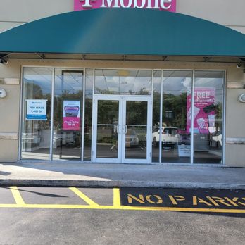 T-Mobile - Mobile Phones Near Me - Miami, Florida