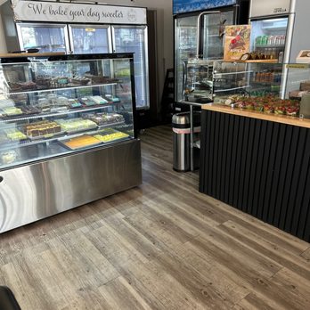Suzie's Pastry Shoppe - Another showcase - Bakeries Near Me - Houston, Texas