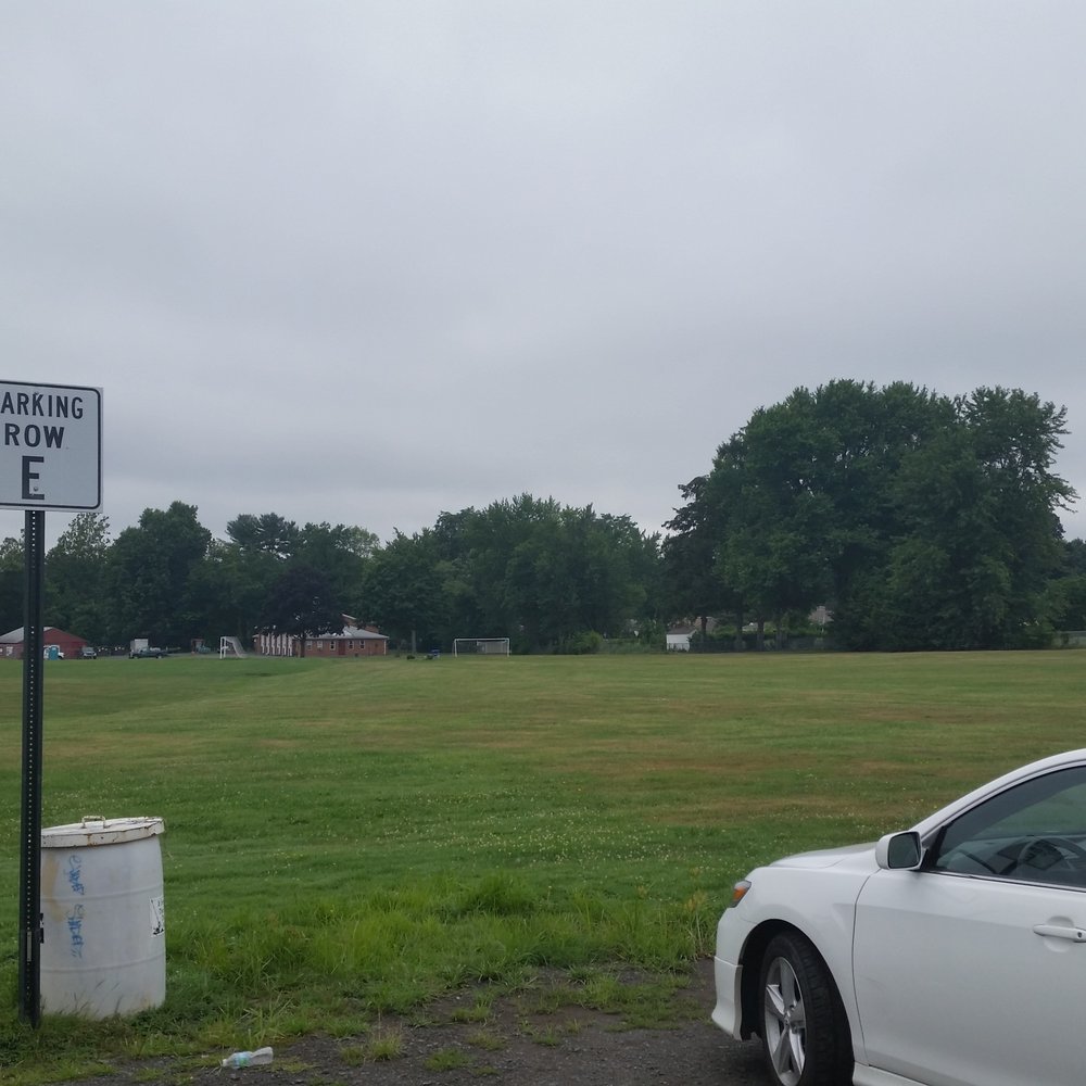 Sunny Crest Park - Open field near the parking area - Baseball Fields Near Me - Rocky Hill, Connecticut Sunny Crest Park - Open field near the parking area - Baseball Fields Near Me - Rocky Hill, Connecticut