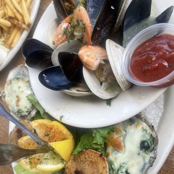 Brophy Bros - Hot seafood sampler. My fav. - Seafood Near Me - Santa Barbara, California Brophy Bros - Hot seafood sampler. My fav. - Seafood Near Me - Santa Barbara, California