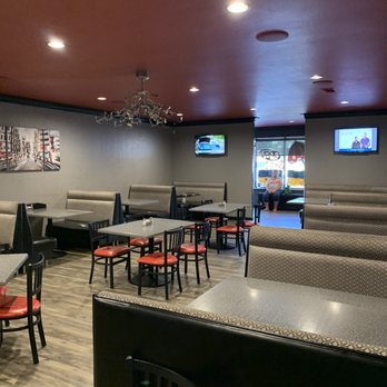 Harrahs Bar & Grill - Dining area - American Near Me - White Deer, Texas Harrahs Bar & Grill - Dining area - American Near Me - White Deer, Texas