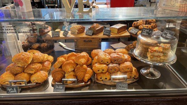 Cafe Amalfi by null