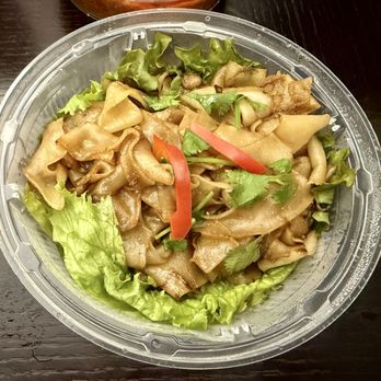 Kin Khao - Ground Beef Pan Fried Noodle (noodle part) - Thai Near Me - Monrovia, California