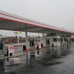 BJ's Gas - Entrance View