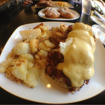 Break Your Fast - Corned beef hash benedict - American Near Me - Union City, California Break Your Fast - Corned beef hash benedict - American Near Me - Union City, California