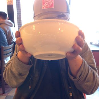 Pho Che - Large bowl of pho! - Vietnamese Near Me - Flushing, New York