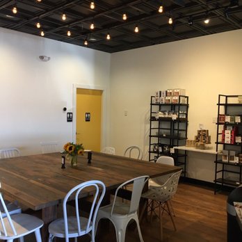 Curds & Co - Nice table- free wifi - Cheese Shops Near Me - Brookline, Massachusetts