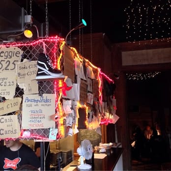 Tommi's Burger Joint - Burgers Near Me - Berlin, BE Tommi's Burger Joint - Burgers Near Me - Berlin, BE