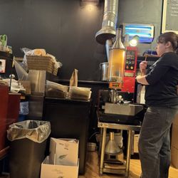Mochaberry Coffee & Company - Beans being roasted