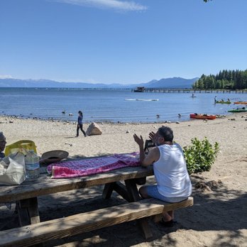 Commons Beach - The beach - Parks Near Me