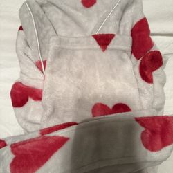 HappyNest - This is how my white robe came back.