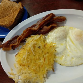 Youngblood's Cafe - Nice breakfast. Eggs over easy, three pieces bacon, hash browns and toast. - American Near Me - Amarillo, Texas Youngblood's Cafe - Nice breakfast. Eggs over easy, three pieces bacon, hash browns and toast. - American Near Me - Amarillo, Texas