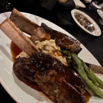 Bodega Restaurant & Lounge - Braised Short Ribs - Mediterranean Near Me - Cleveland Heights, Ohio