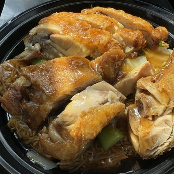 Golden Eagle Chinese Restaurant - Oyster Sauce Chicken Cake Noodle - Seafood Near Me - Honolulu, Hawaii Golden Eagle Chinese Restaurant - Oyster Sauce Chicken Cake Noodle - Seafood Near Me - Honolulu, Hawaii