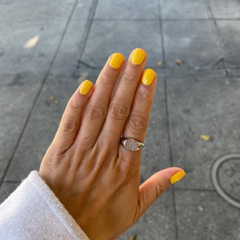 Hey Beautiful - Regular mani - Hair Salons Near Me - San Francisco, California