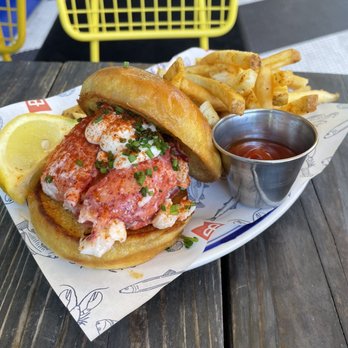 BeetleCat - Lobster Roll - Seafood Near Me - Atlanta, Georgia BeetleCat - Lobster Roll - Seafood Near Me - Atlanta, Georgia