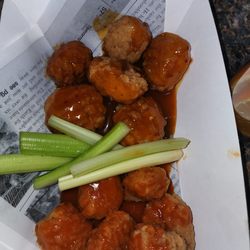 Rocky Springs Entertainment Center - Mango habenero and Buffalo boneless wings.