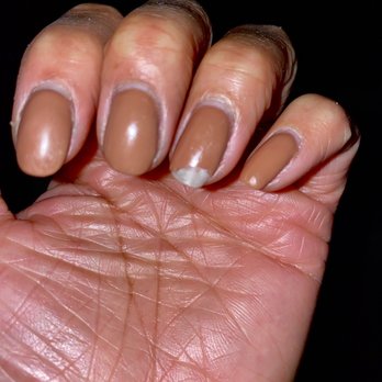 Bella Vous Nails Spa - Chipped nail 2 and 3 - Nail Salons Near Me - Rancho Cucamonga, California Bella Vous Nails Spa - Chipped nail 2 and 3 - Nail Salons Near Me - Rancho Cucamonga, California