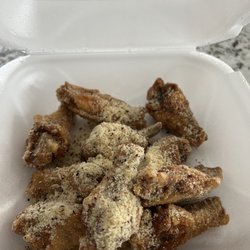 Uptown wings + - Garlic Parmesan
