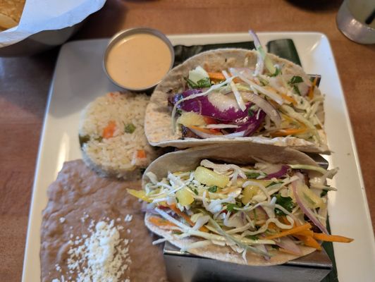 Gloria's Latin Cuisine by null