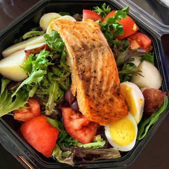 Orange Clover Kitchen & More - Salmon Niçoise Salad - New American Near Me - Jeffersonville, Indiana