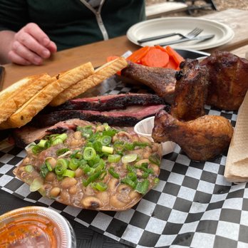 Meanwhile Brewing - Distant Relatives food truck items!! - Breweries Near Me - Austin, Texas Meanwhile Brewing - Distant Relatives food truck items!! - Breweries Near Me - Austin, Texas