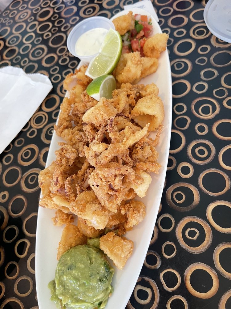 El Muelle Seafood Airline