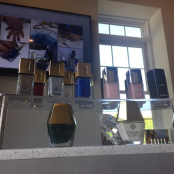 Elysian Nail Spa - Waxing Near Me - Hinsdale, Illinois