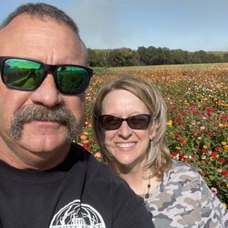 Peeble’s Farm Pumpkin Patch & Corn Maze - Zinnia fields for days!