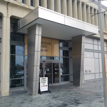 Worcester Public Library - Front Entrance - Libraries Near Me - Worcester, Massachusetts