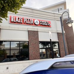 Blaze Pizza - Store Front