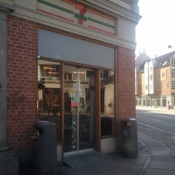 7-Eleven