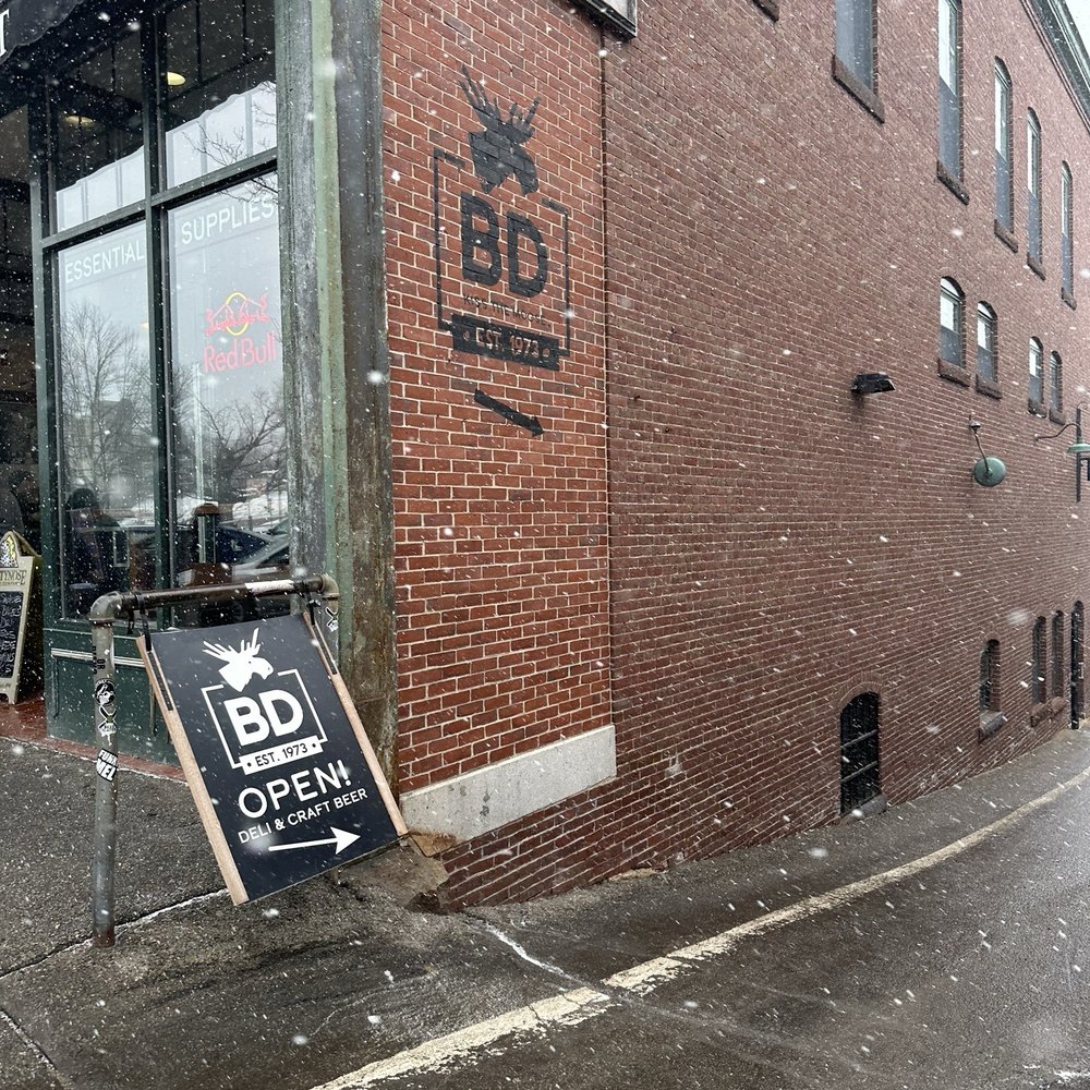 Biederman's Deli - the outside of a restaurant - Delis Near Me - Plymouth, New Hampshire