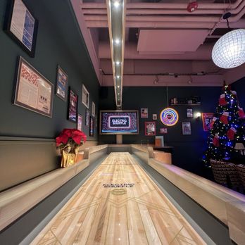 Electric Shuffle - Shuffle board - Cocktail Bars Near Me - Chicago, Illinois