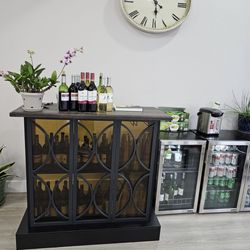 Beauty Nails Spa - Ooh la la! Wine!