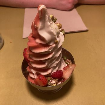 Shukette - Split soft serve- tahini/ strawberry - Middle Eastern Near Me - New York, New York