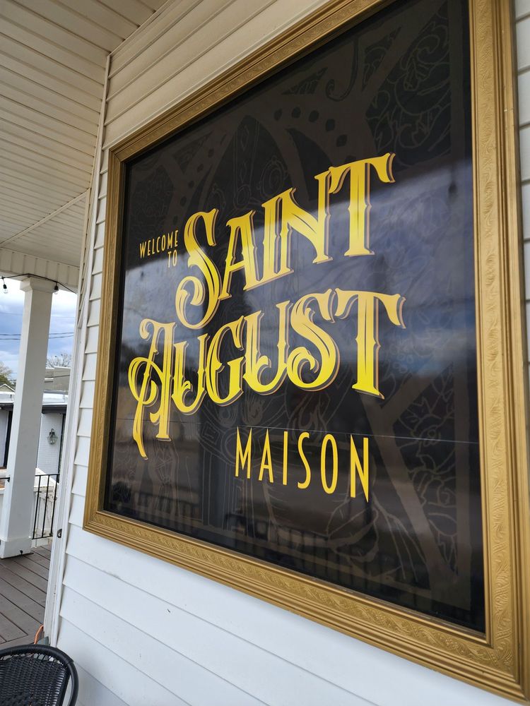 Saint August Maison Logo