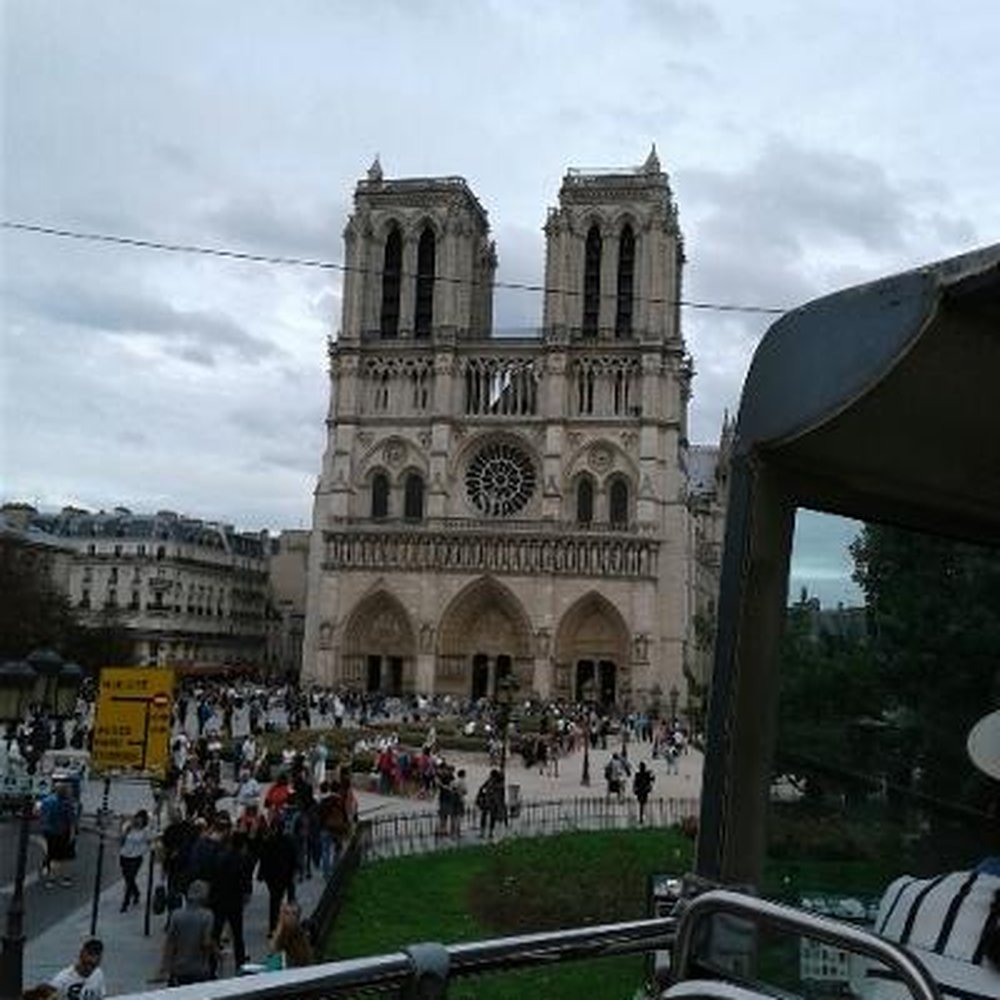 Notre Dame View - Norte Dame Cathedral - Paris, 75 Notre Dame View - Norte Dame Cathedral - Paris, 75