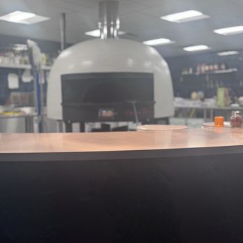Paddle and Par - Pizza oven - Pickleball Near Me - Beverly Hills, Michigan