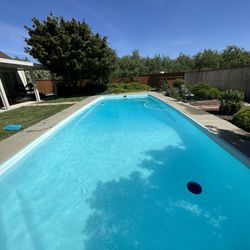 Local Boyz Pool Service - Clear water