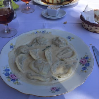 Planes Bistro - Ravioles de cordero con salsa Demi Glasé y Menta, - Cafeteria Near Me - Buenos Aires, C