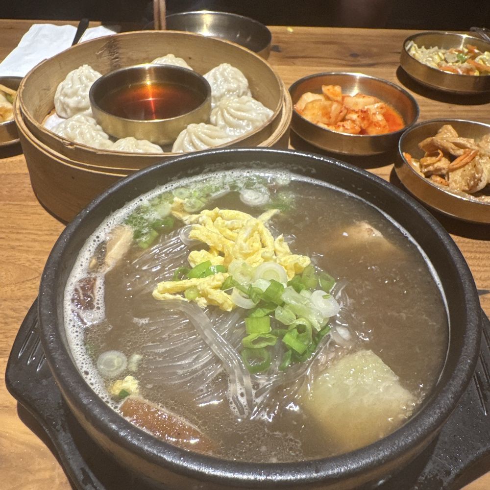 Jin Cook - Beef soup and dumplings - Korean Near Me - Northridge, California Jin Cook - Beef soup and dumplings - Korean Near Me - Northridge, California