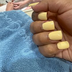 Stellar Nails & Spa - Messy uneven nails