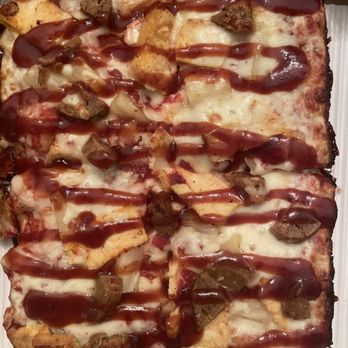 Pie Sci Pizza - Hawaii 5-0 with veggie protein: sweet and savory with bbq sauce and marinara - Pizza Near Me - Oak Park, Michigan Pie Sci Pizza - Hawaii 5-0 with veggie protein: sweet and savory with bbq sauce and marinara - Pizza Near Me - Oak Park, Michigan
