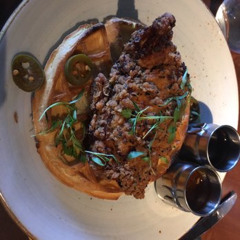 Castaway Burbank - Chicken & Waffles - Bars Near Me - Burbank, California