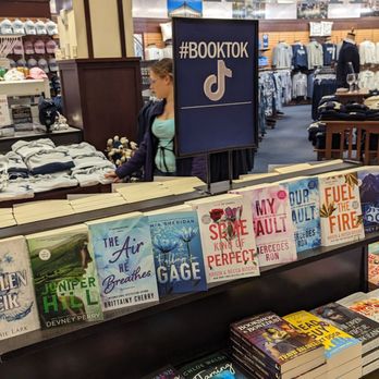 The Yale Bookstore - Bookstores Near Me - New Haven, Connecticut The Yale Bookstore - Bookstores Near Me - New Haven, Connecticut