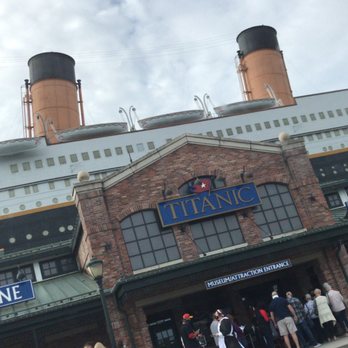Titanic Museum Attraction - Front of the building. - Museums Near Me - Pigeon Forge, Tennessee