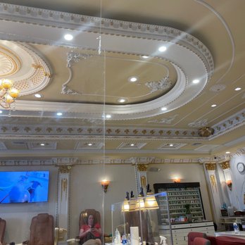 King Palace Nails - Dividers at every station - Nail Salons Near Me - Jacksonville, Florida